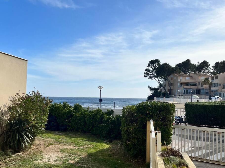 Studio Cosy Avec Terrasse Sur La Plage La Seyne-sur-Mer Exteriér fotografie
